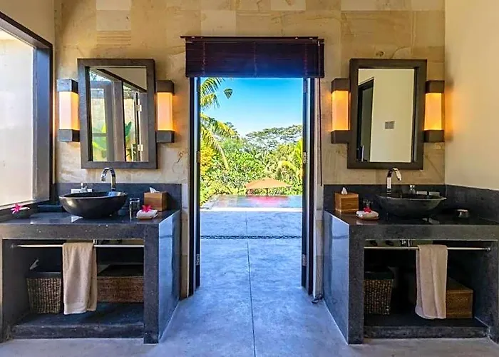 Comfortable 1 Bedroom Private Mountain View Villa